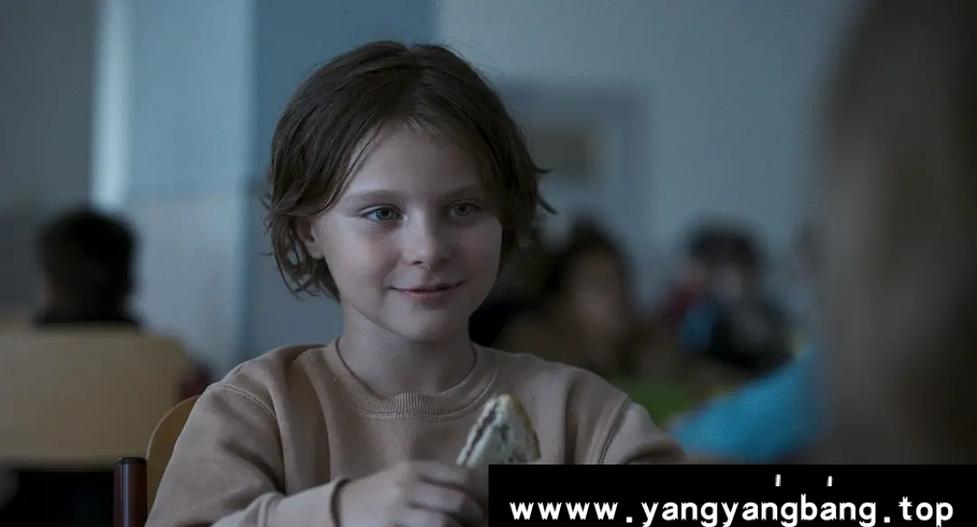 法国剧《童一个世界/Playground》